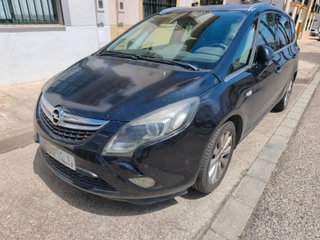 Opel Zafira Tourer 2012