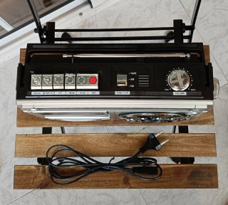 Radiocassette International AE 222