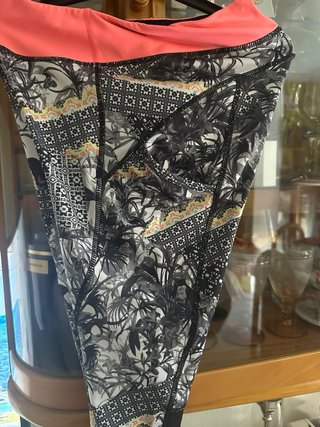 Pantalón deportivo licra estampado