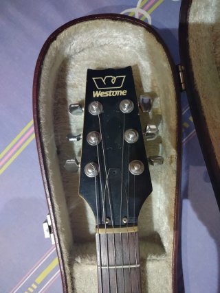 Guitarra Westone Thunder I 1983 + Maletín
