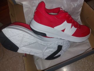 New Balance 578 rojas y blancas