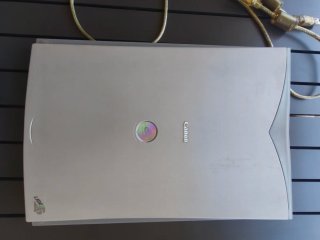 Scanner Canon LiDE