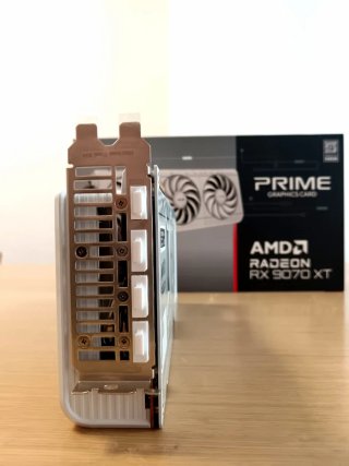 RX 9070 XT OC ASUS PRIME WHITE