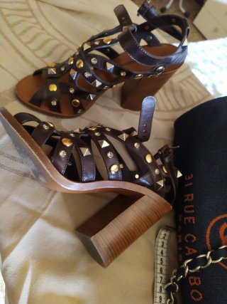 Sandali Dolce & Gabbana cuoio borchie oro