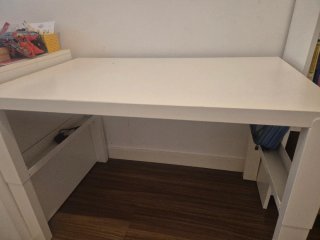 Mesa estudio infantil Ikea regulable
