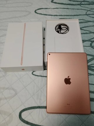iPad Air 3ª Gen + Custodia con Tastiera