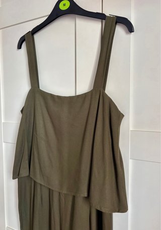 Mono Stradivarius Talla S Verde Caqui