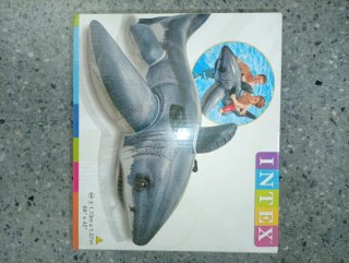 Flotador Tiburón Intex sin abrir