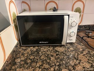 Microondas Orbegozo White Class 20L