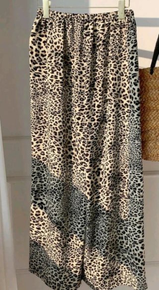 pantalón estampado leopardo