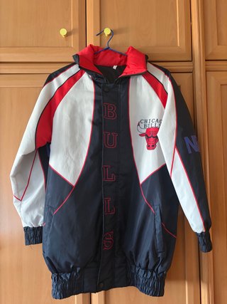 Chaqueta Chicago Bulls Negra y Roja