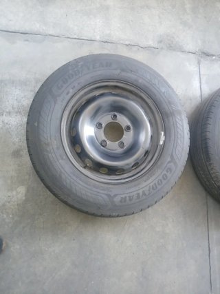 Neumáticos Goodyear 205/75/16 C