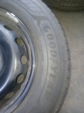 Neumáticos Goodyear 205/75/16 C