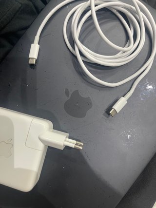 MacBook Pro 13 i5 Touch Bar 2019