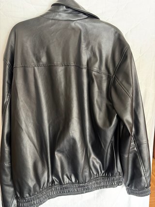 Chaqueta PULL&BEAR Negra Cuero Caballero