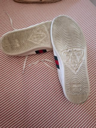 Zapatillas Gucci Blancas con Estrellas Doradas