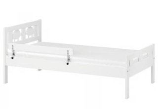 Cama infantil blanca con colchón