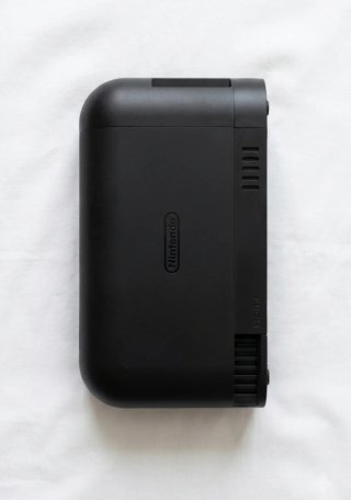 Nintendo Switch + Super Mario Odyssey