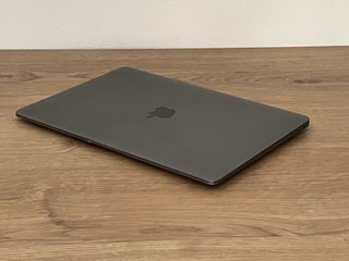 MacBook Air M1 16GB RAM 1TB SSD