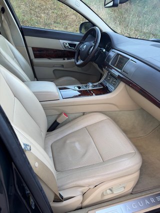 Jaguar XF 2008