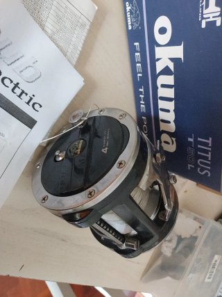 Carrete Okuma 50L
