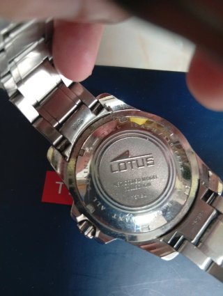 Reloj Lotus Quartz Water Resist 100M