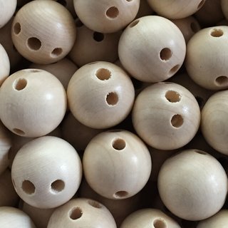 Bolas de madera lacadas con cuatro perforaciones