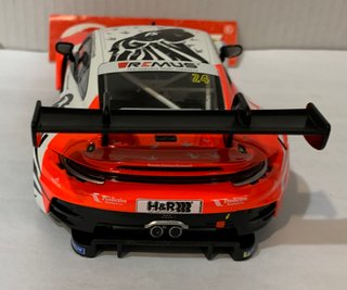 Scalextric Carrera Porsche 911 GT3R Lionspeed GP,