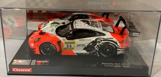Scalextric Carrera Porsche 911 GT3R Lionspeed GP,