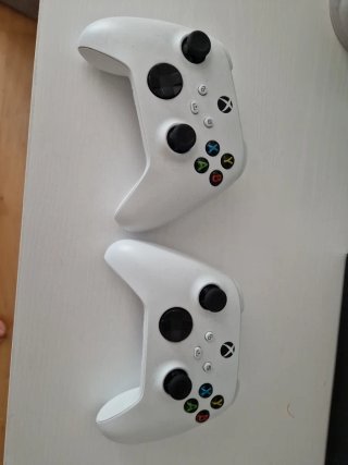 Xbox Series S Blanca 512GB dos mandos