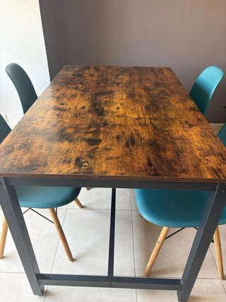 Mesa de comedor madera y metal