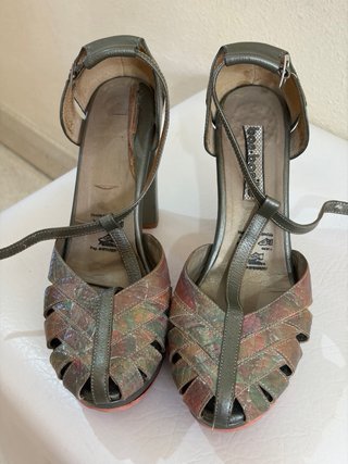 Zapatos de tacón con plataforma