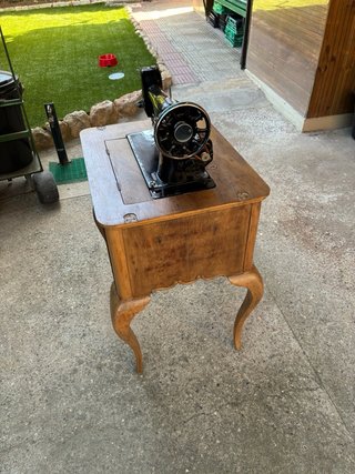Máquina de coser Singer antigua