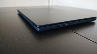 Lenovo IdeaPad Slim 3 15IRH10 OLED Azul