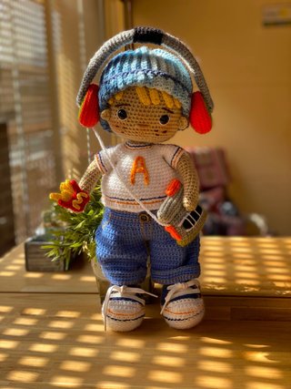 Muñeco Rapero Amigurumi con Auriculares