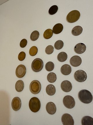 Monedas y billetes colombianos