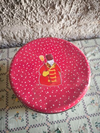 Latta vintage decorata Pantoro