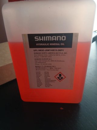 Aceite Mineral Shimano Hidráulico+kit de sustituc.