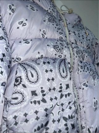 Cazadora puffer bandana lila talla única