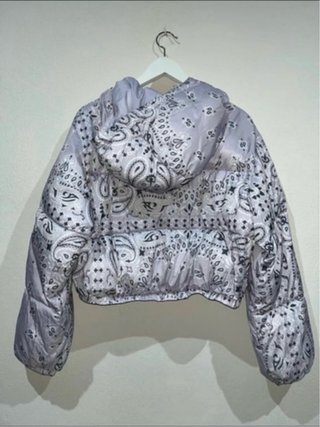 Cazadora puffer bandana lila talla única