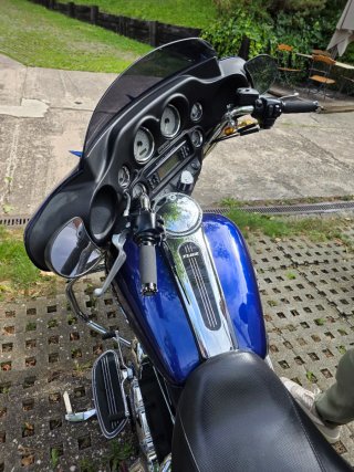 Harley-Davidson Electra Glide Azul