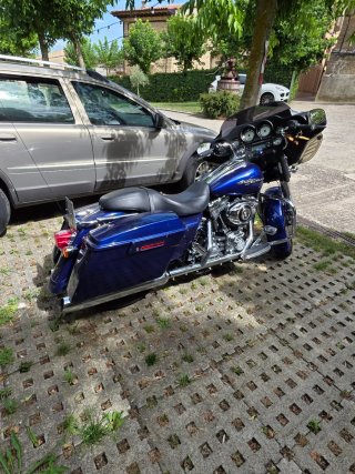 Harley-Davidson Electra Glide Azul