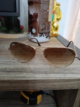 Occhiali da sole Ray-Ban marroni poco usati da donna