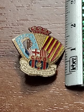 Insignia FC Barcelona Virgen Montserrat