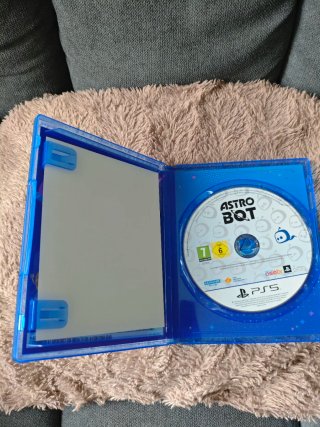 Astro Bot PS5 + Figura