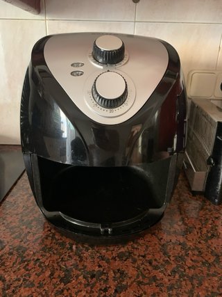 Freidora de aire negra