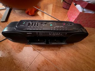 Radio Cassette Sanyo Negro