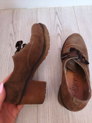Zapatos de tacón marrones talla 40