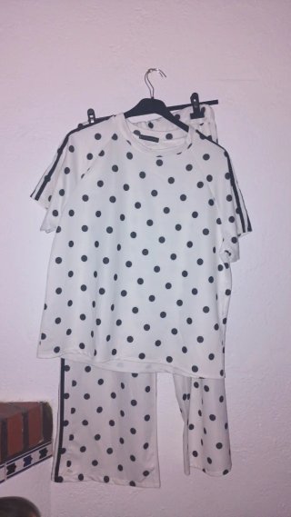 Conjunto lunares blanco y negro anchito