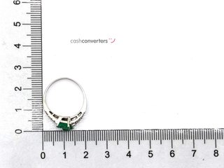 sortija oro 18k con piedra con diamante,esmeralda